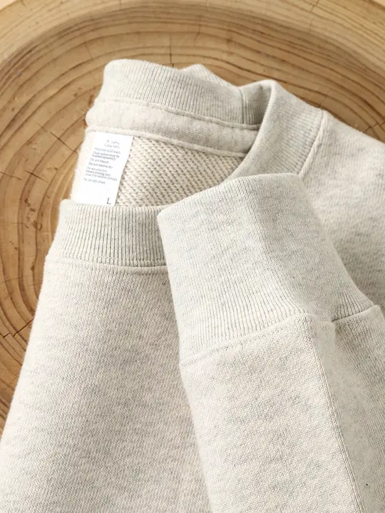重厚感のあるコットンパイル素材のクルーネックスウェットシャツ【秋冬用・快適な着心地・グレー】