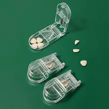 携帯用薬分け器【コンパクト・2分割・ポータブル・小型薬ケース】