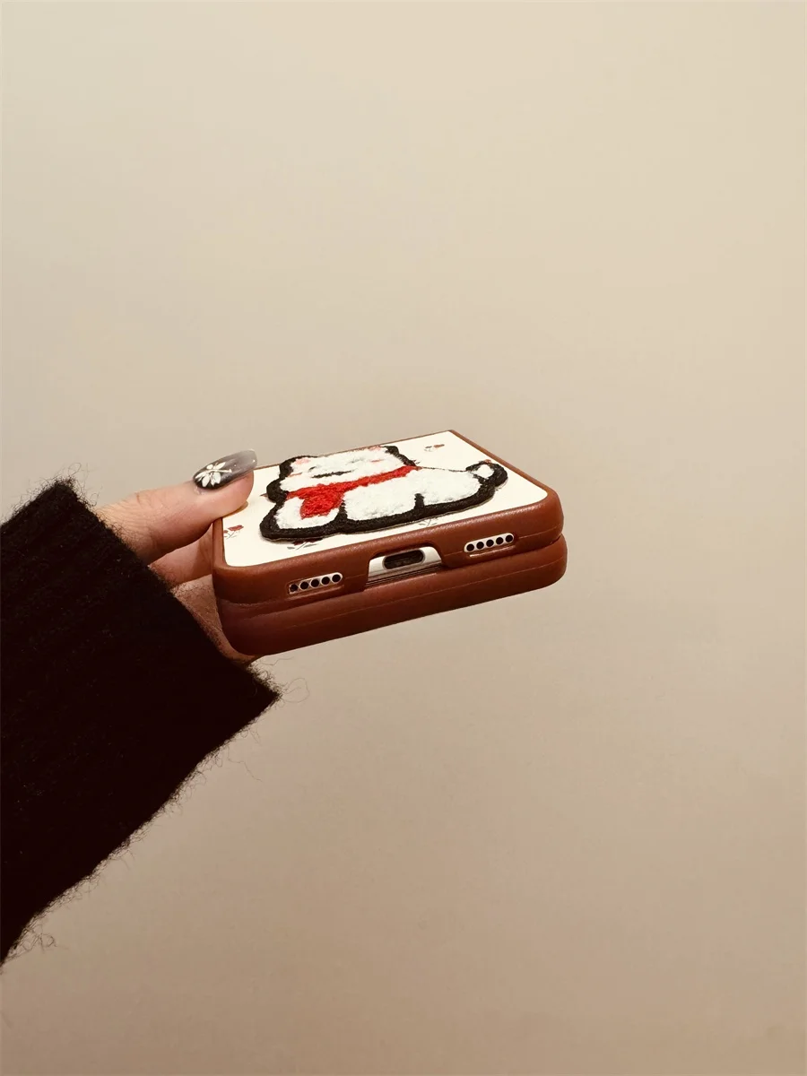 スマホケース スクエア と フレーム どちらがおすすめ？男性向けの「おしゃれ」に合う選び方とは？