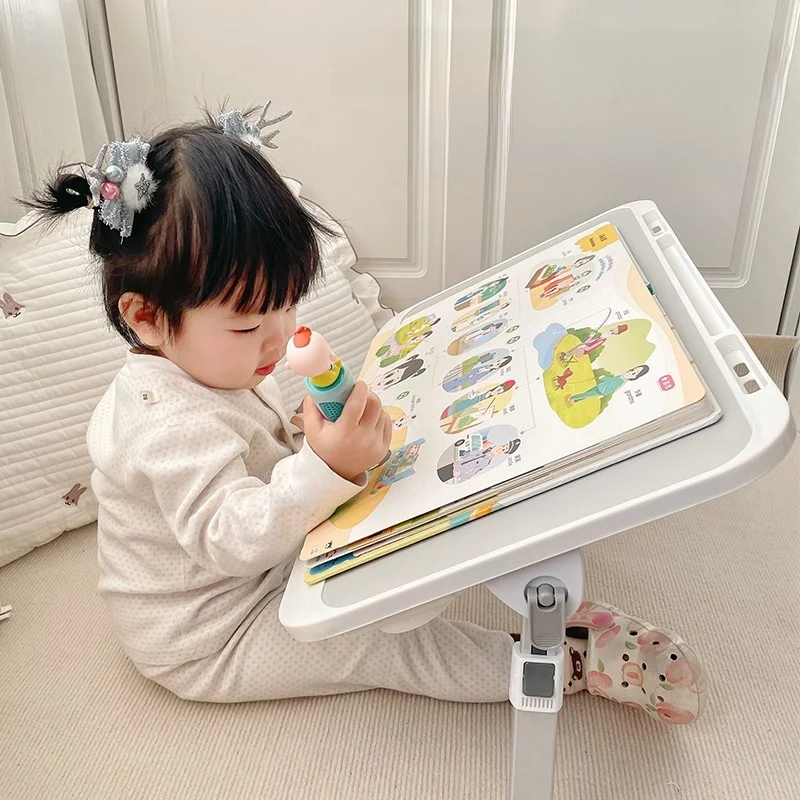 高さ調節テー  ブルを選ぶべきタイミングは？実は「子どもの読書時間」から始まる