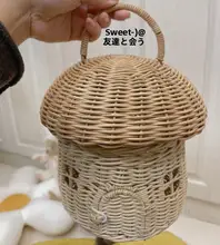 手作りのアコーヤ松ぼっくり型バスケット【子供部屋用・収納・撮影小道具】