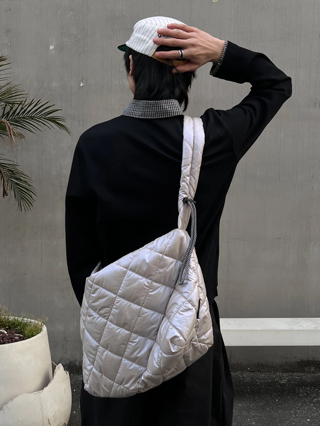 cool bag と デイリーバッグ の違いは？軽い pcバッグ ショルダーで通勤・週末を彩るベストな選び方は？
