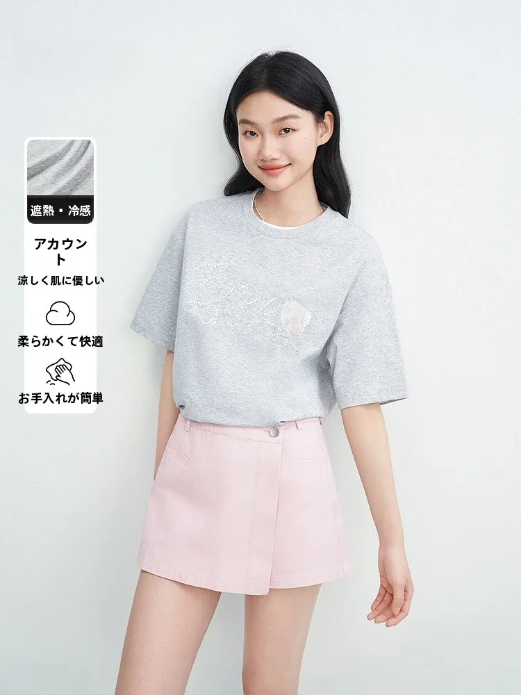 グレー tシャツ ダサい どうして？5選で解明し、本当のファッション性を再発見する