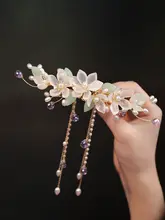華やかな花飾りの半束ね髪クリップ【流れる房・古風デザイン】（セットアップ対応）