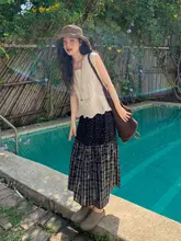 華やかなレースキャミソール【夏用・軽やかでゆったりとしたデザイン・ノースリーブ】