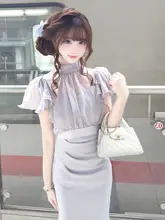 清楚なデザインの薄手シースルーカーディガンとプリーツキャミソールドレス【春用・女性用】（セットアップ対応）