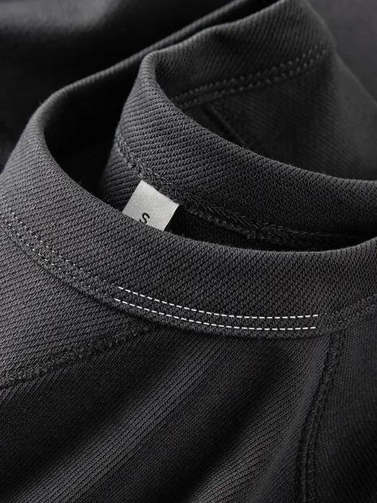 高級グレーの重厚なラグラン袖半袖Tシャツ【夏用・フィット・ユニセックス】