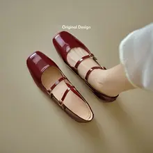 羊皮製 フランス風 ヴィンテージスタイル ポイントトゥ アンクルストラップパンプス【粗めのヒール・優しいデザイン】