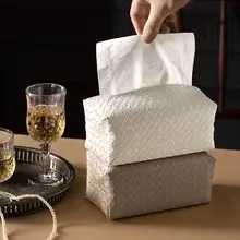 高級感のある皮革製ティッシュボックス【復古デザイン・収納用・立体型】