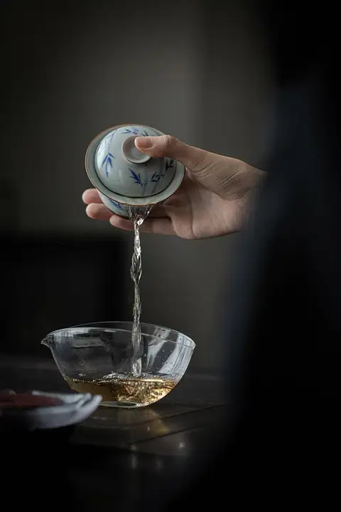 古青風手描き茶碗【青花竹子デザイン・陶器・高足・家庭用功夫茶具】