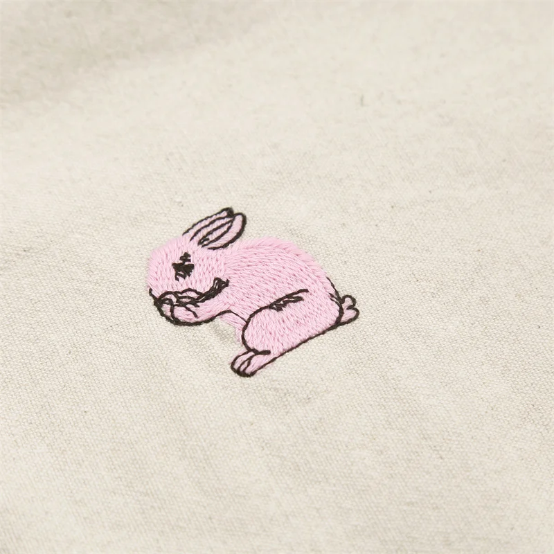厚手麻混紡生地のうさぎ刺繍：ハンドメイド用クッションやテーブルクロスに最適な素材