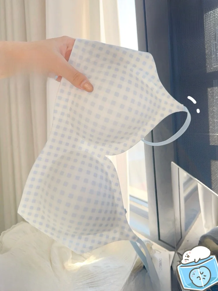 冷感マテリアル使用！ノンワイヤーの極上の柔らかさブラトップ【バストアップ・薄型デザイン】