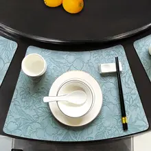 中国風レザー扇形テーブルマット【防油・耐熱・高級感】