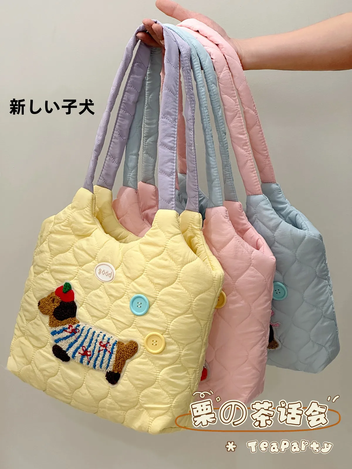 かわいいキャラクターのトートバッグ：高校生向け軽量旅行用の実用性とデザインバランス
