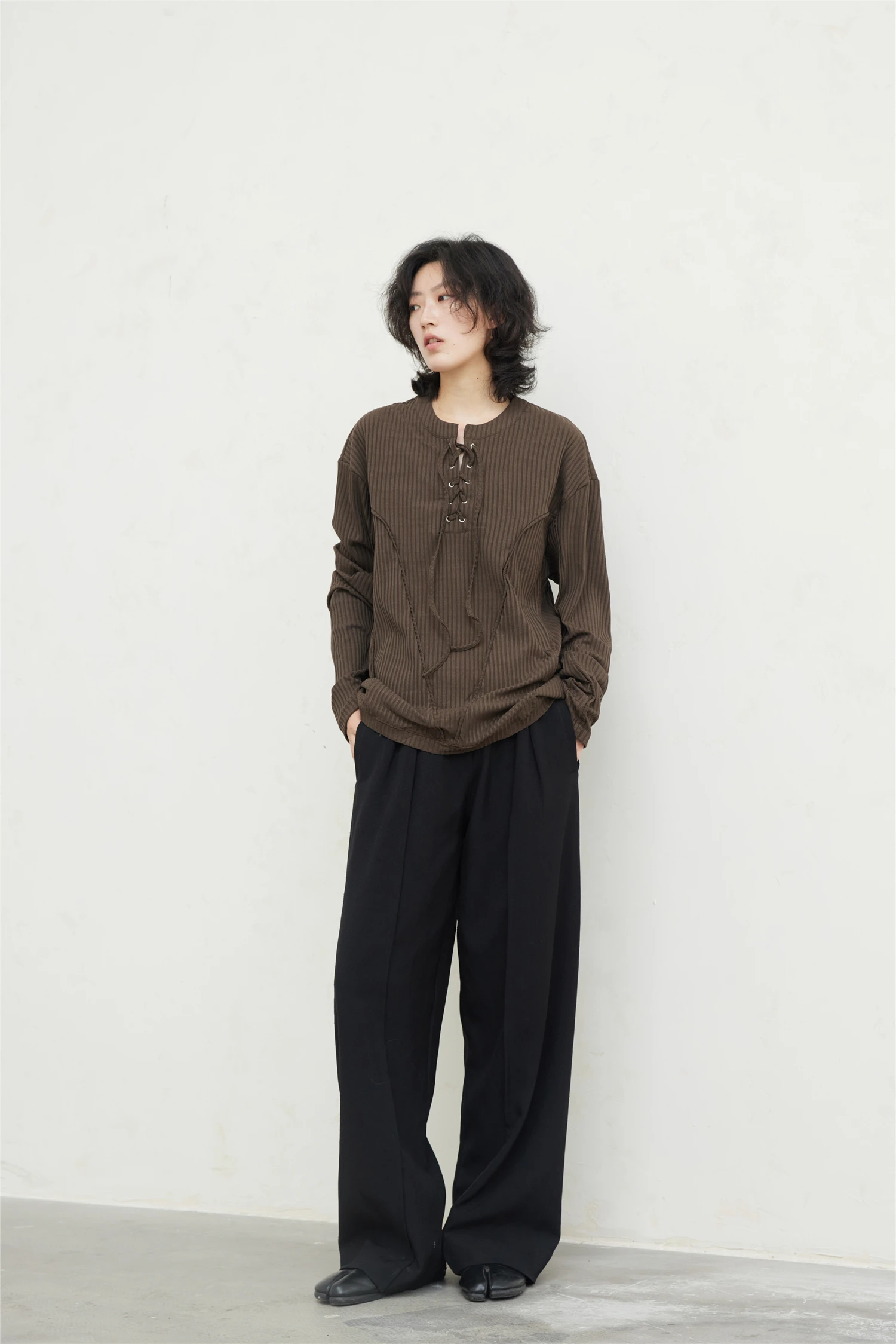 SUNYVONNE 長袖カジュアルTシャツ【カジュアル・レイヤード・シンプルデザイン・ドローストリング】