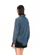 深浅水洗デニムのゆったりHラインシャツ【夏用・カジュアル】