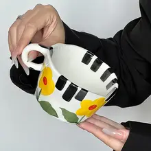 夏の小さな花柄マグカップ【レトロ陶器・女性用・コーヒーカップ】