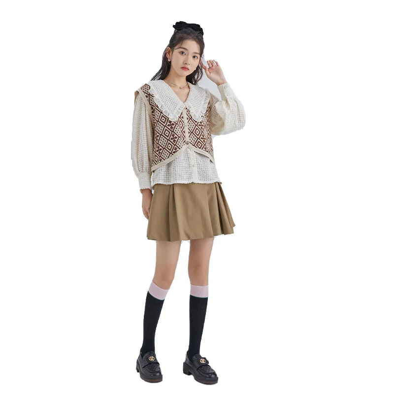 かわいい制服で通勤もデートも楽しくなる！ミニキャラスーツの選び方って？