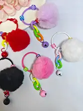 カラフルな毛玉付きキーホルダー【樹脂製・バックパックアクセサリー・学生向け】