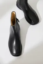 秋冬用 フランススタイルのショートブーツ【アンクル丈・小型デザイン】