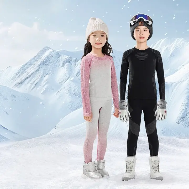 子供用スキーウェア【速乾・保温・運動向き・秋冬用・女の子用】（セットアップ対応）