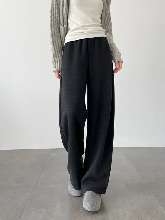 秋冬用 ワイドパンツ【ハイウエスト・厚手のアセテートウール・ストレートシルエット】