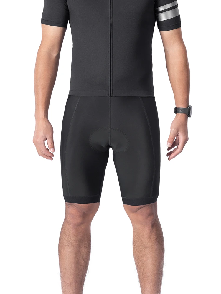 bikebrosのショートパンツは本当に夏の必須アイテムなのか？