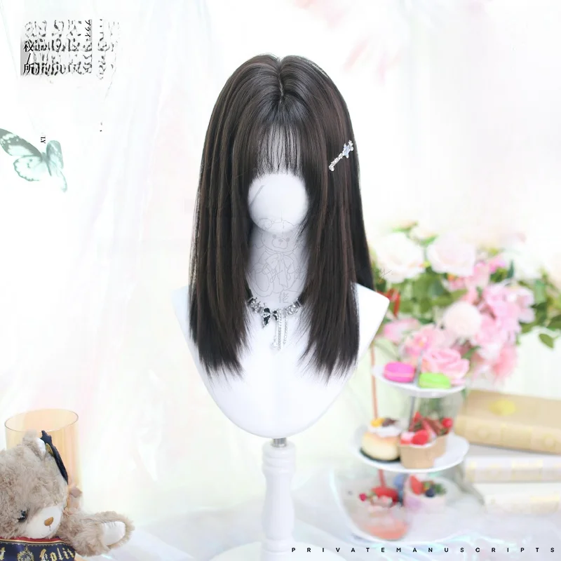 ヘアカタログ ミディアム ストレート で悩むなら、この1つのスタイルが救う？
