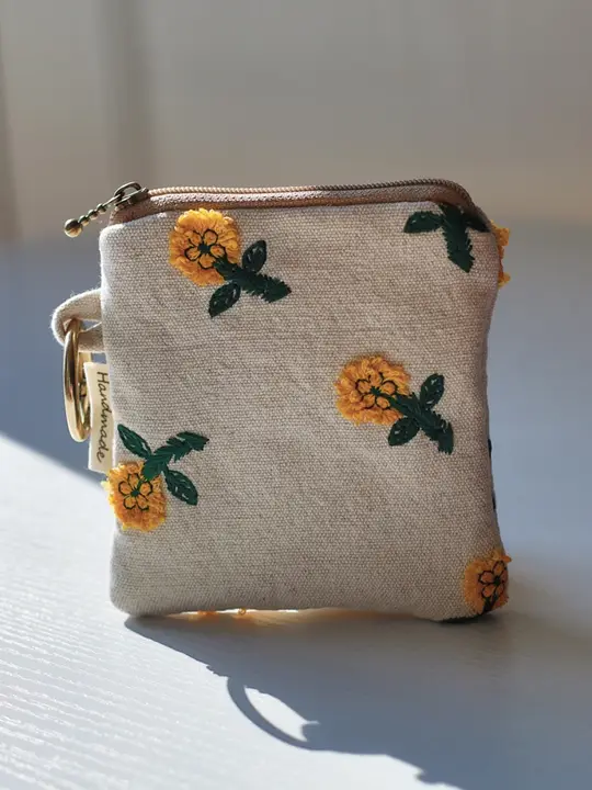ミニポーチ キーケース コインケース イヤホンケース オリジナル ハンドメイド 刺繍 布製
