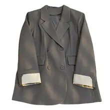 復刻グレーの高級感ある女性用スーツジャケット【シンプルでスタイリッシュ】