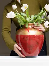 手描きの蜜蜂デザイン赤釉陶器のフラワーベース【安宅用・インテリア装飾】