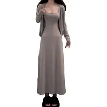 女性用 グレーのキャミソールワンピース【フランス風・タイトシルエット・秋用・春先に最適】（セットアップ対応）