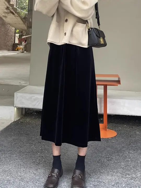極上の柔らかさの金丝绒ハイウエストAラインスカート【秋冬・ミディ丈・大きいサイズ】