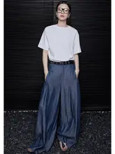 白色のコットンTシャツ【レディース・クルーネック・ゆったり・夏用・快適】