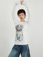 ポルカドットプリントの長袖Tシャツ【レディース・フィット感あり・カジュアルスタイル】