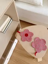 可愛らしいローズフラワーデザインの布製コースター【レトロスタイル・キッチン用】