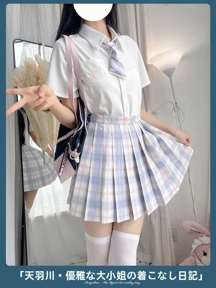 オリジナルチェック柄JK制服スカート：大学入学祝い女子向けの実用性とデザインバランス