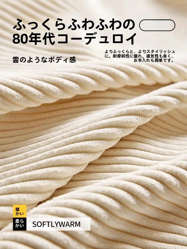 柔らかい背もたれクッション：洗える設計で快適なソファー体験を実現