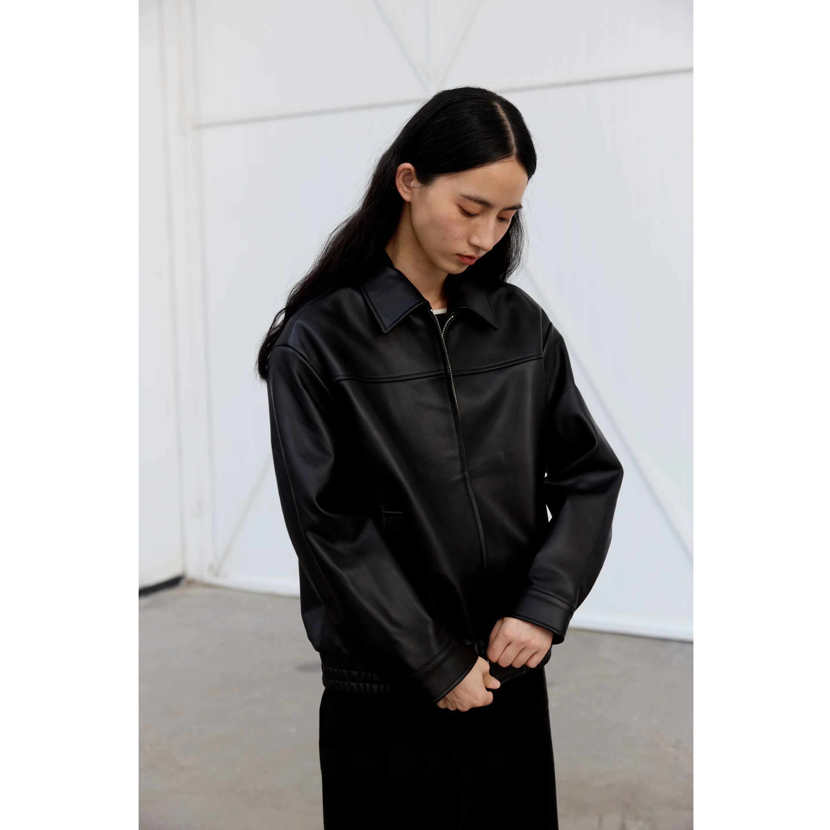 ZARA レザージャケットを選ぶべきか？HABITSのPUレザーショートジャケットが本当の「日常の質感」を届ける理由