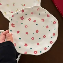 不規則デザインの陶器製デザートプレート【カフェスタイル・おしゃれなケーキ皿】