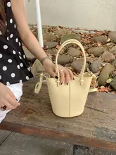 おしゃれなバケツバッグ【通勤・夏用・斜めかけ・手提げ可能】