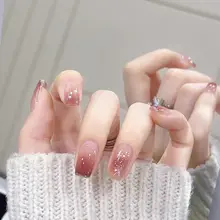 流れる色合いのロマンティックな豆沙粉マニキュア【短め・手作り・優美なデザイン】