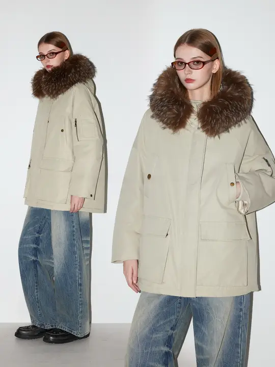 フード付きパーカー【冬用・毛皮襟・フィット・カジュアルデザイン】