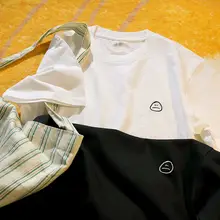 刺繍デザインのカジュアルコットンTシャツ【男女兼用・短袖・夏用】