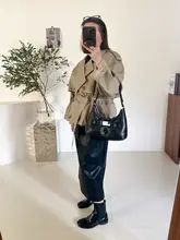 韓国系デザインのダブルカラー短丈トレンチコート【ボタン二列・カジュアルスタイル】