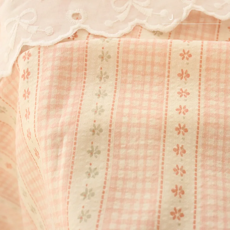 ハンドメイドの花柄生地【プリント布・服飾用・DIY】：ピンストライプパターンの実用性と適用シーン