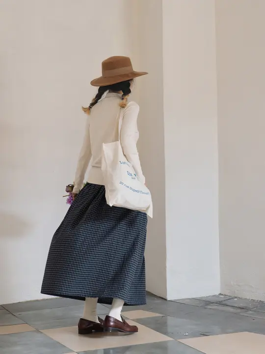 レトロチェックプリーツAラインロングスカート【コットン風・スリム効果・ひざ下丈】