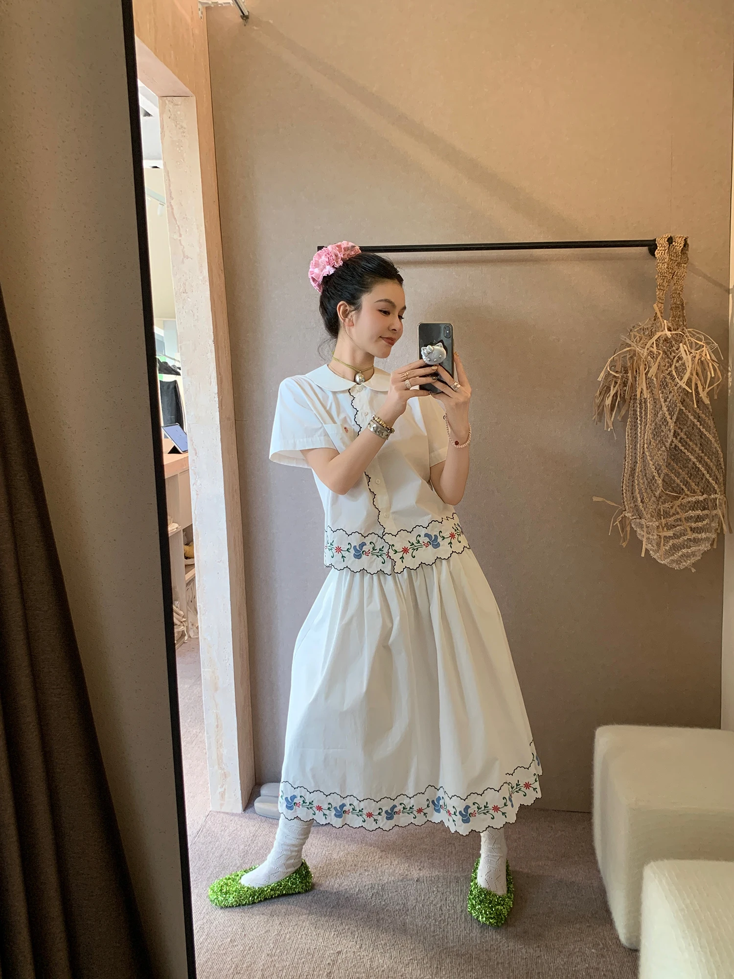 4月末に買える服は？通  勤風のガーリーセットアップで春から夏の移行をスムーズに