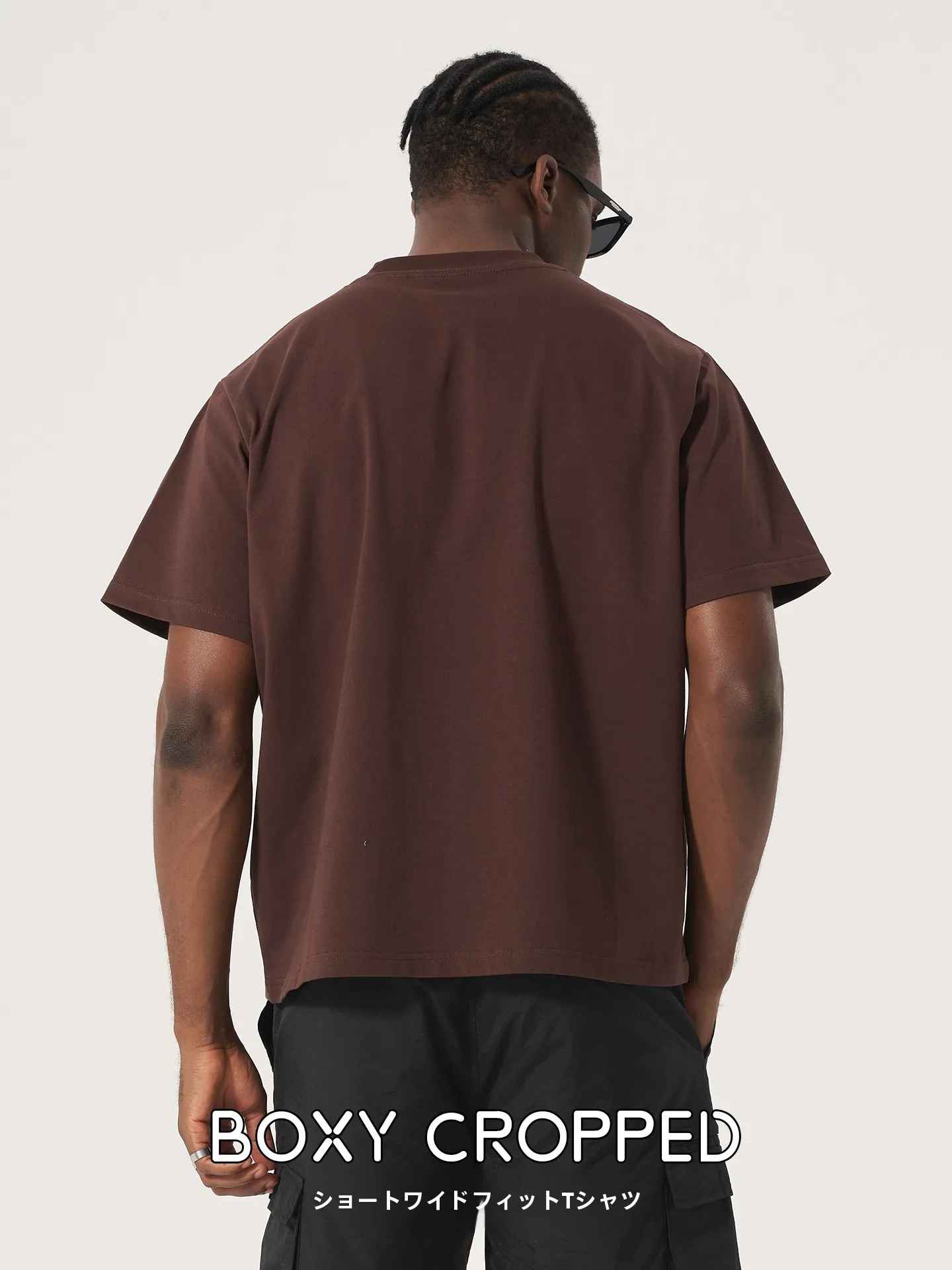 cropped t shirt は本当に夏に着るべきなのか？その理由と、今すぐ試したいベストな選び方
