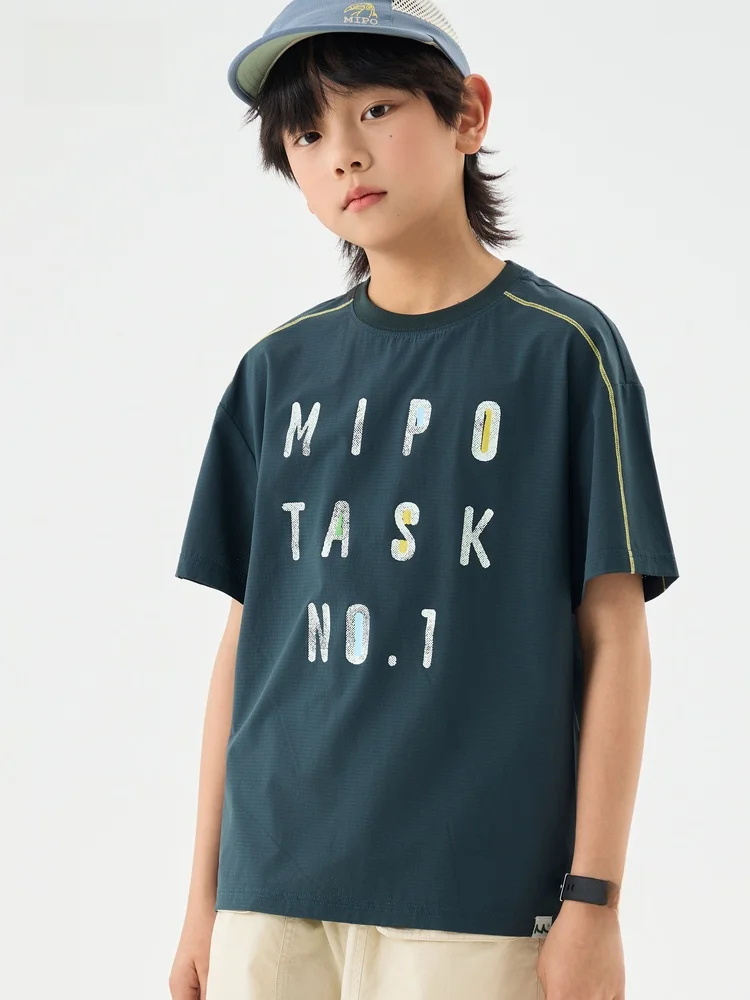 夏の子供のTシャツに何を選ぶべき？「クール感」と「速乾性」が融合した1品が今、注目されている
